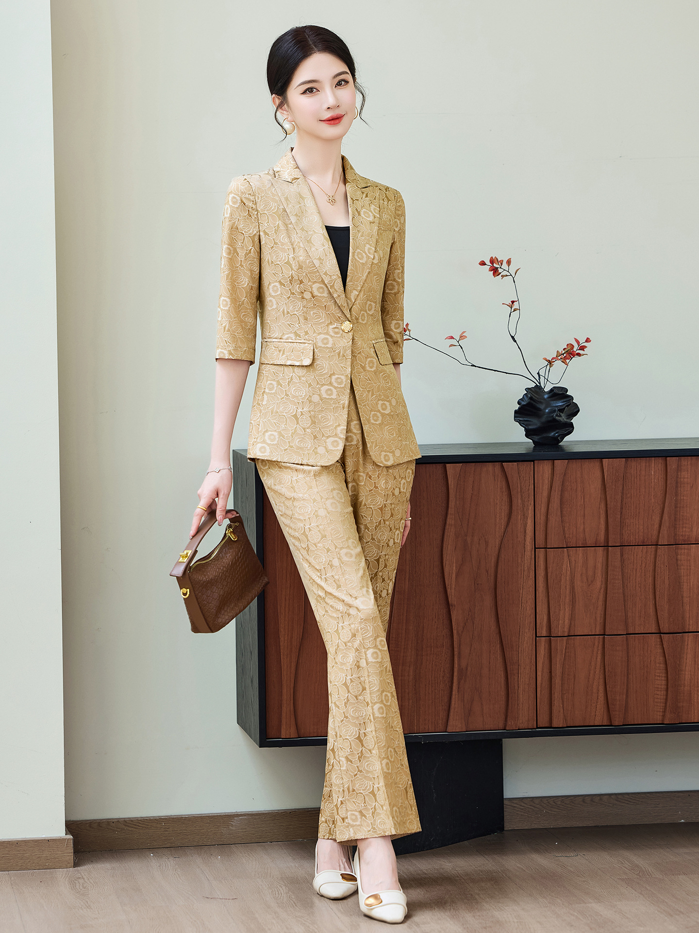 Fashion Apricot Half Sleeve Pr - Women'S Formal Wear Pants 评论和价格