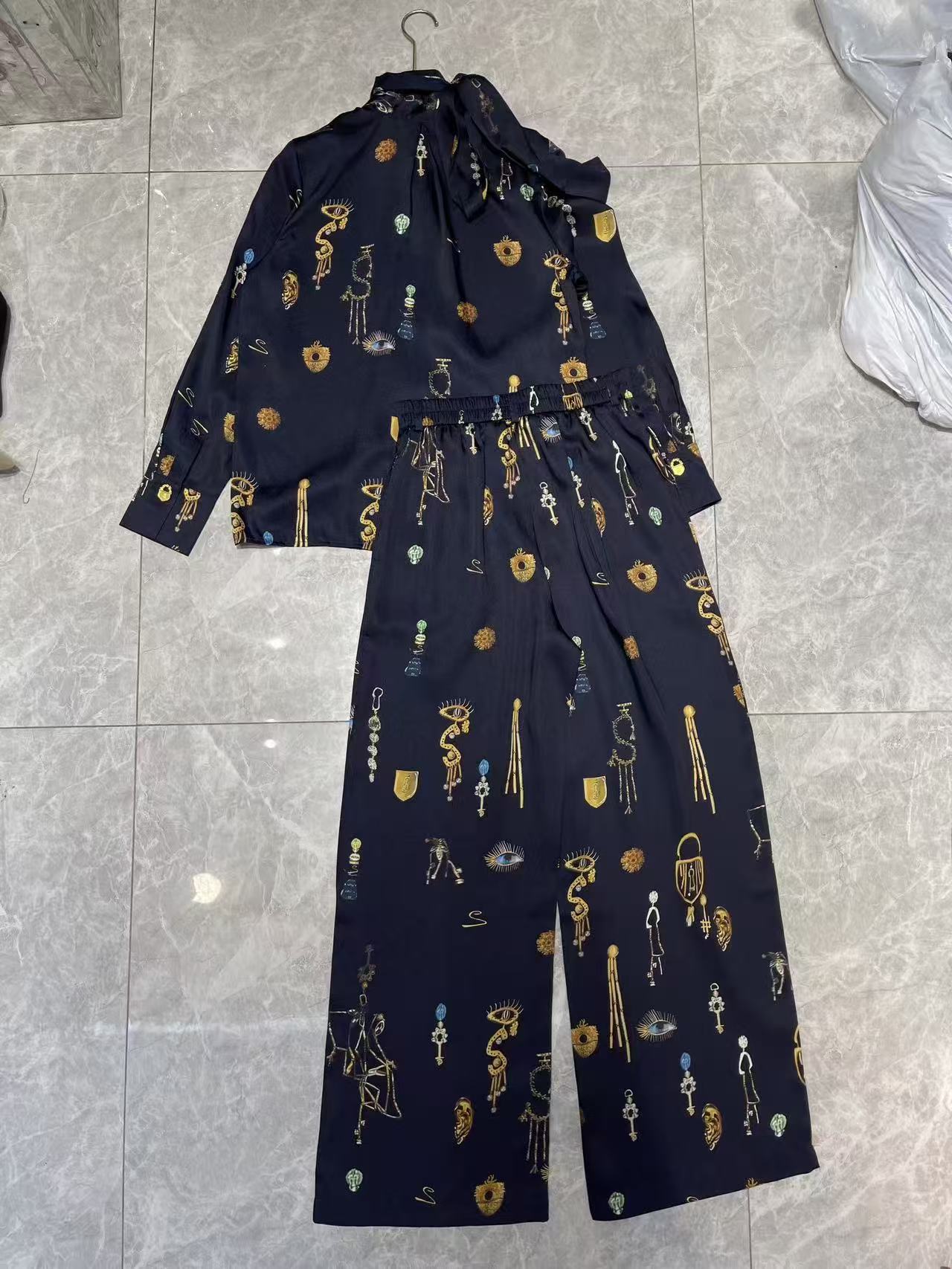 High Street 2pcs Set Women's M - Women'S Formal Wear Pants 评论和价格
