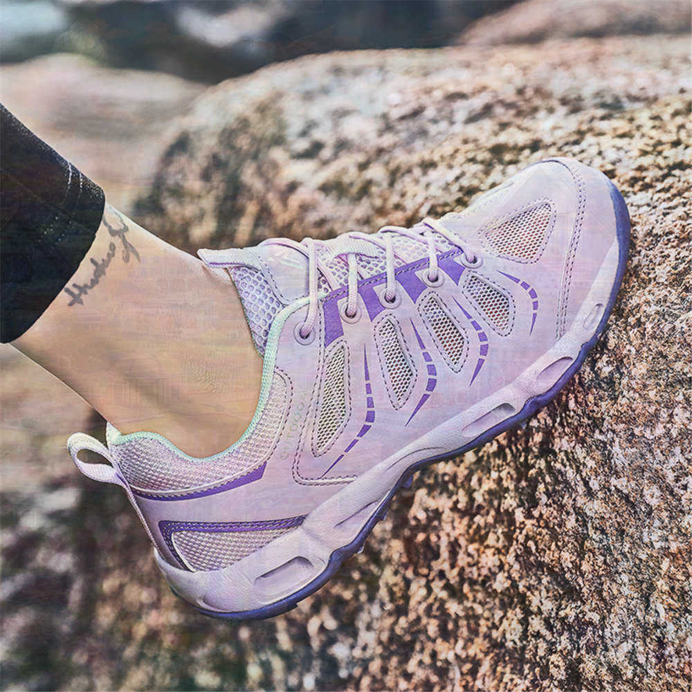 Sumer Round Tip Silver Sneaker - Vintage Women'S Formal Wear 评论和价格